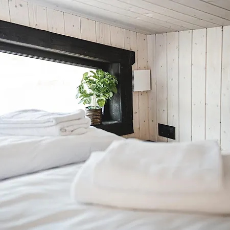 Wake By Pidu-la Lodge *